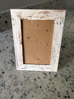 4x6 Picture Frame - White Distressd Rustic