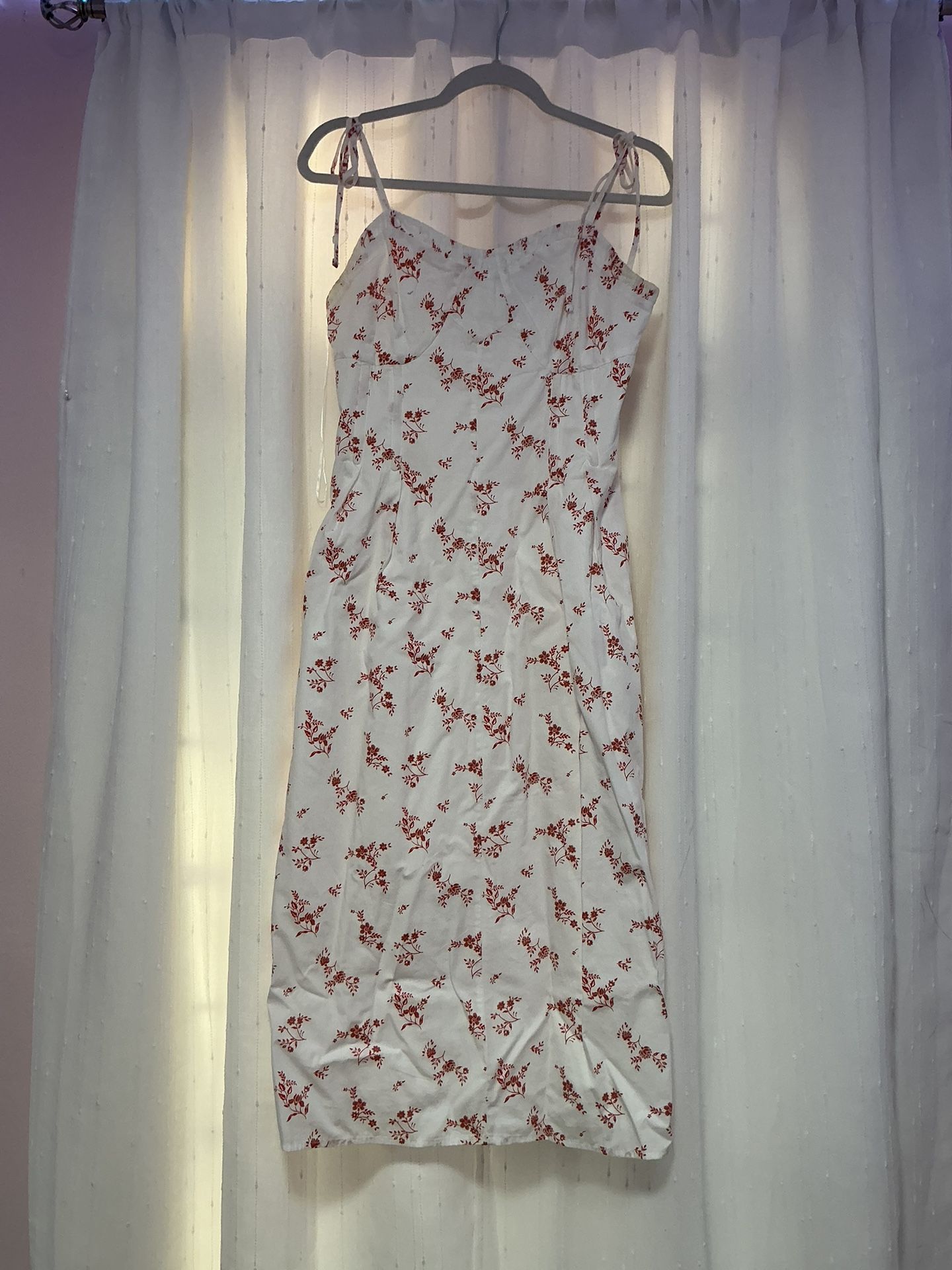 Long White Dress With Red;pink Flowers