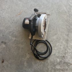 Professional Skil saw 120v- 13Amps  7-1/4” Model 5750