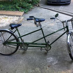 Schwinn Twinn tandem bicycle Green Family 