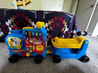 VTech Sit-to-stand Ultimate Alphabet train ride-on