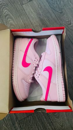Pink Nike dunks