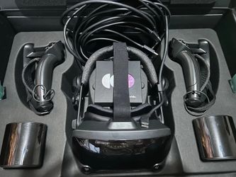 Valve Index Full Kit VR System, 2x 2.0 Base Stations