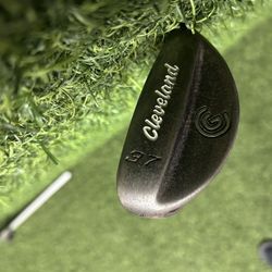 Cleveland niblick 9 37 degree chipper