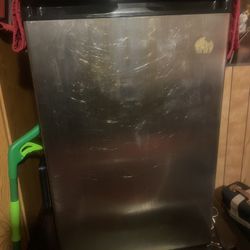 Small Refrigerator 