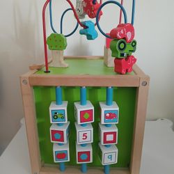 Kidcraft wooden  play box/ Caja de madera/juguete