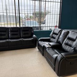 Sofá And Loveseat With Reclainers 