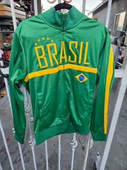 New Medium Brazil windbreaker M only!