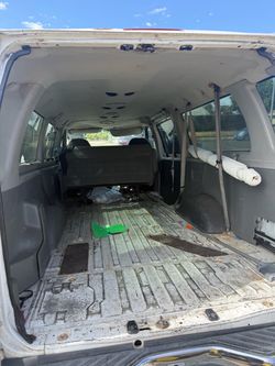 2008 Ford E-350