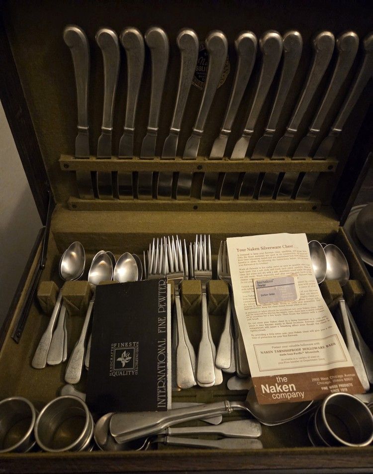 Old 74 Piece International Fine Pewter Set