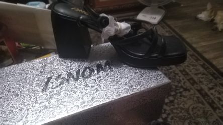 New Ladies ISNOM Dress Shoes