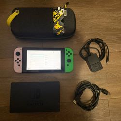 Nintendo Switch + Casebag + Dock