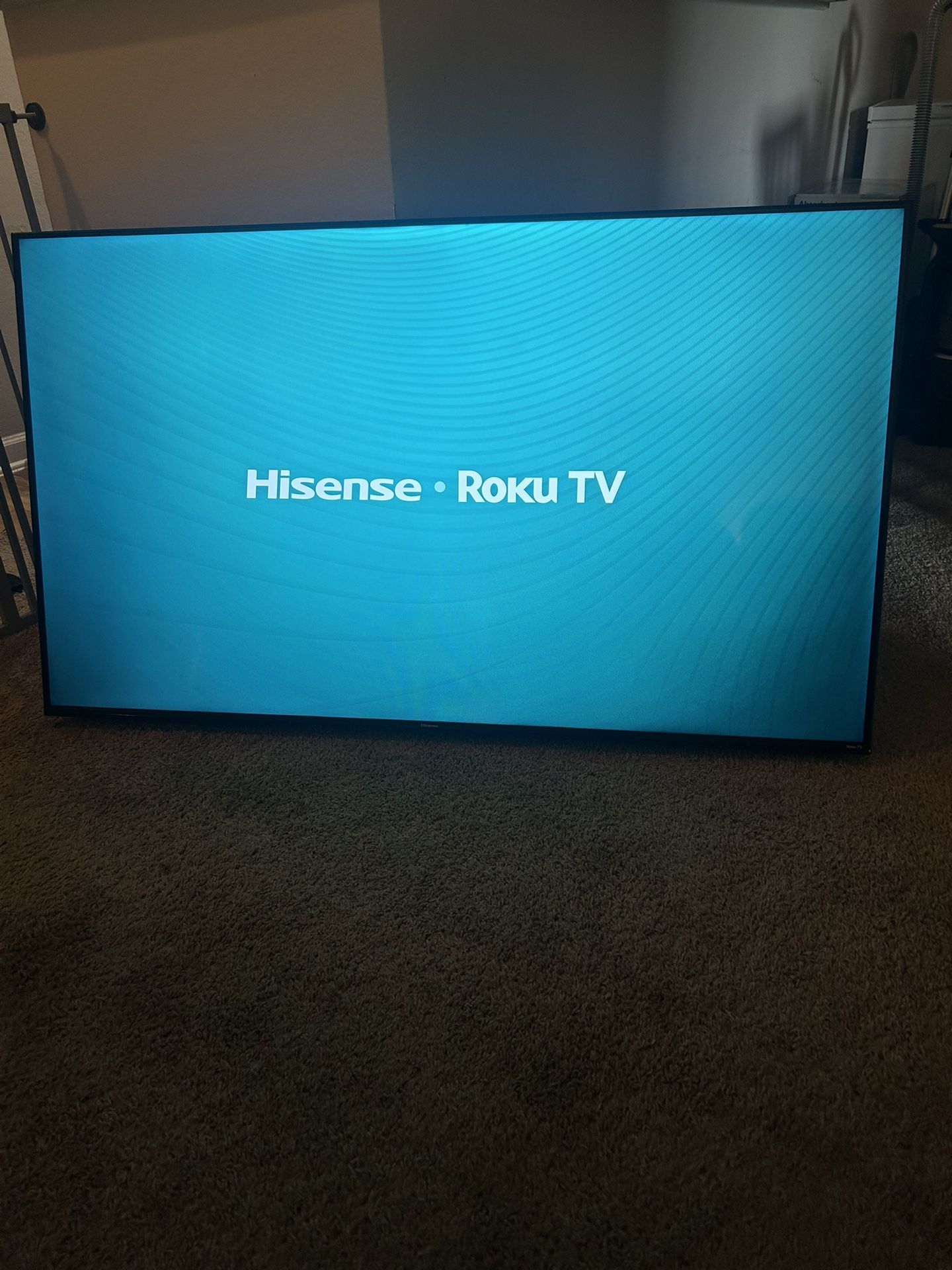 $225 55in Hisense Roku Tv