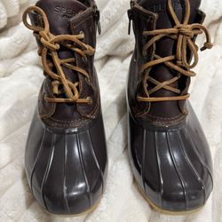 Sperry boots