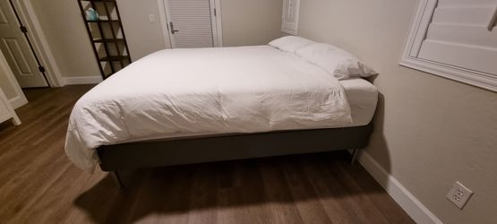 IKEA ESPEVÄR KINGSIZE boxspring bed with Mattress, topper, pillows and duvet insert