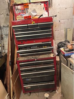 Tool chest w/ tools