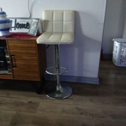 White Bar Stools