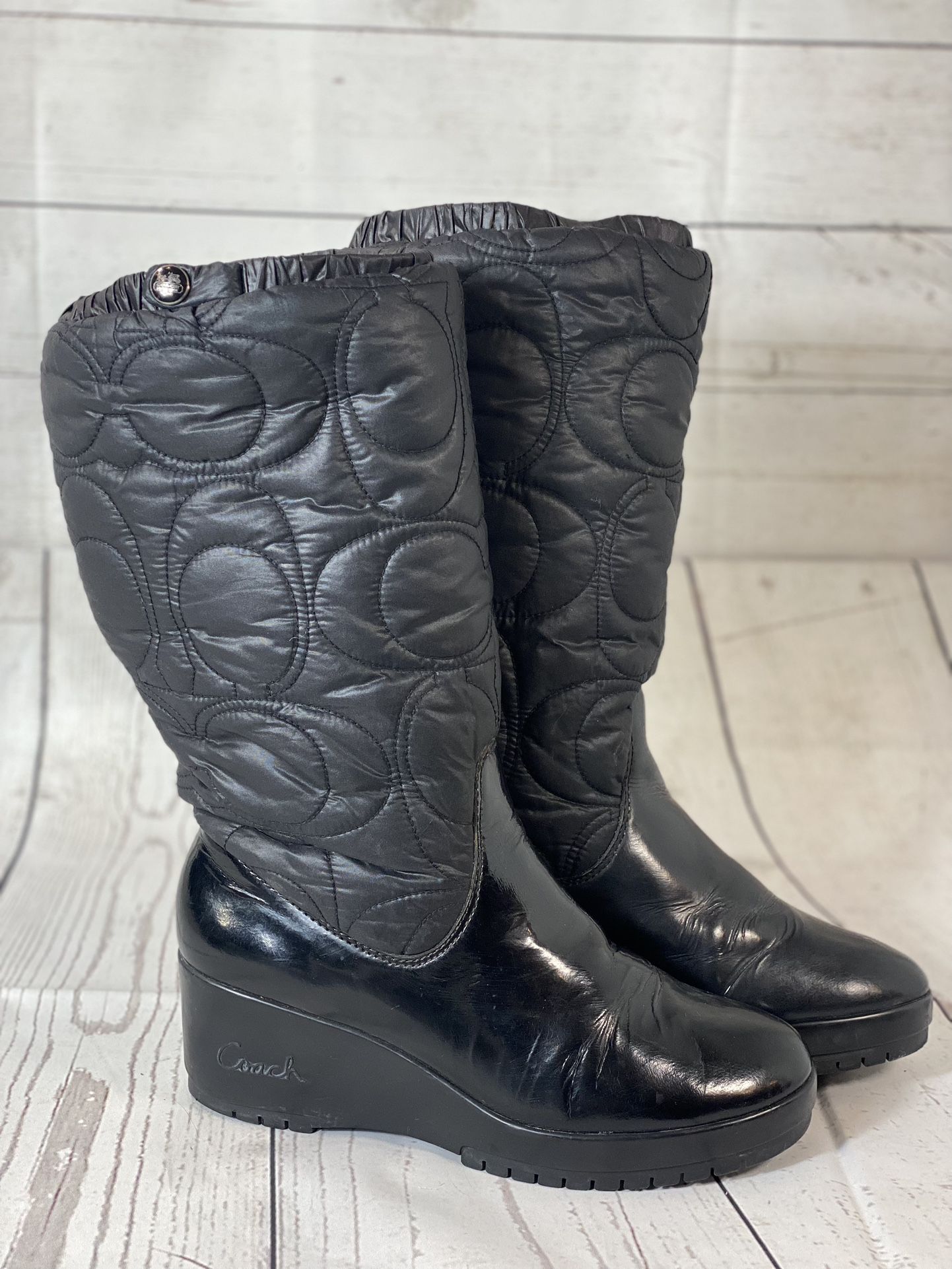 Coach Cantina Quilted Puffer Wedge Boots Womens 9.5 Black Patent Signature C