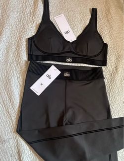 Alo Yoga Black Sports Bra and Leggings Set
