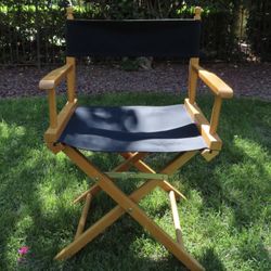 MAKEUP CHAIR
