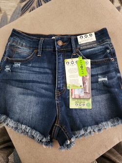 Woman Short
