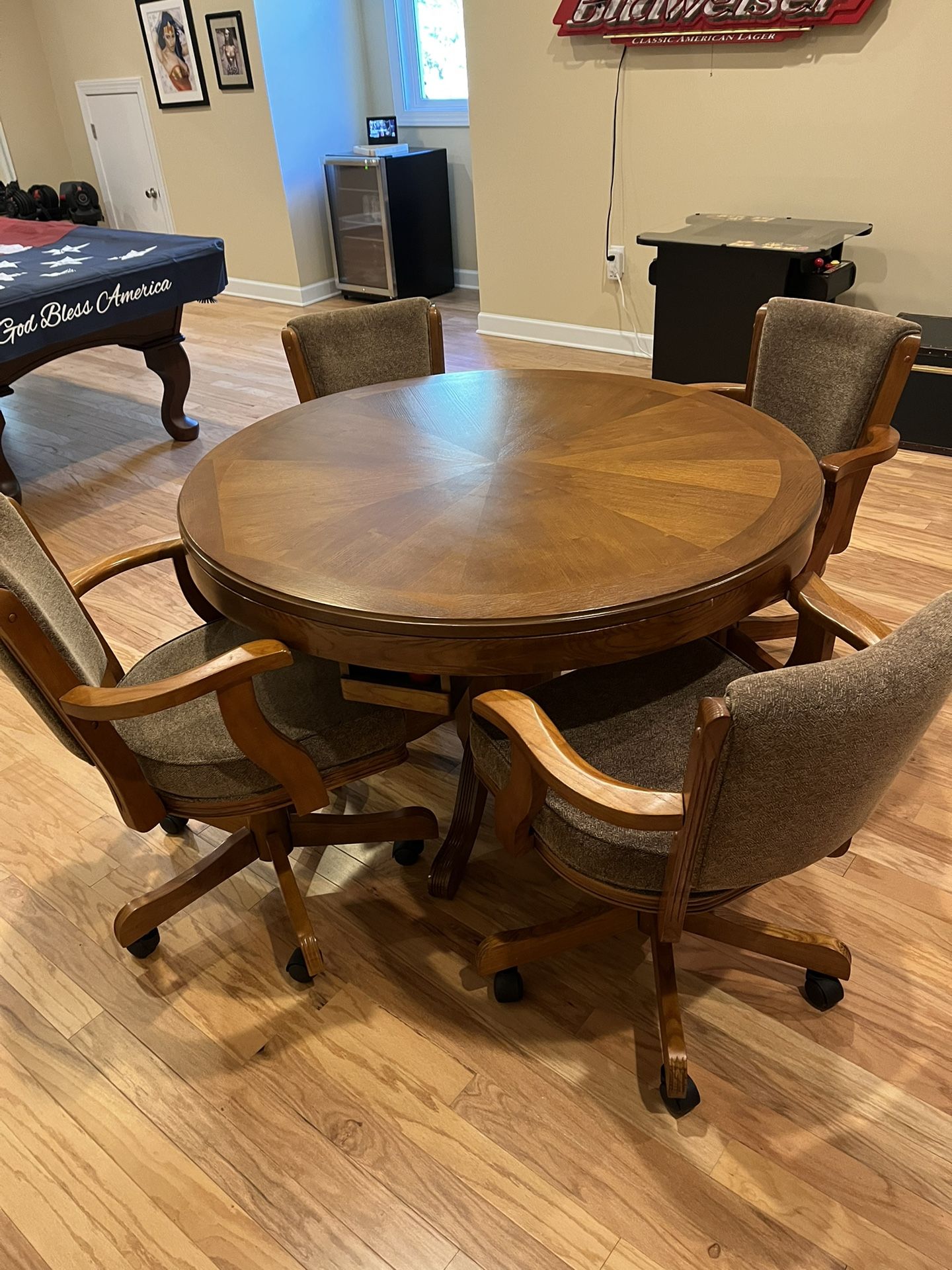 Combo Bumper Pool, Poker, and Dinning Table With 4 Chairs