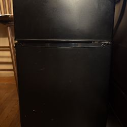 mini fridge with freezer