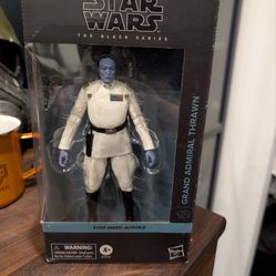 Star wars Grand Admiral Thrawn Figurine