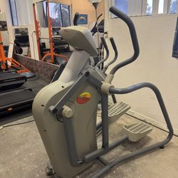 Commercial Burn Fitness Elliptical – Self Powered | Heavy Duty