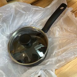 Unused 2 QT Saucepan With Lid
