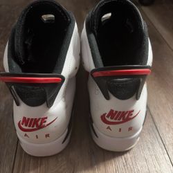 Jordan 6 retro carmine 10.5 Men’s