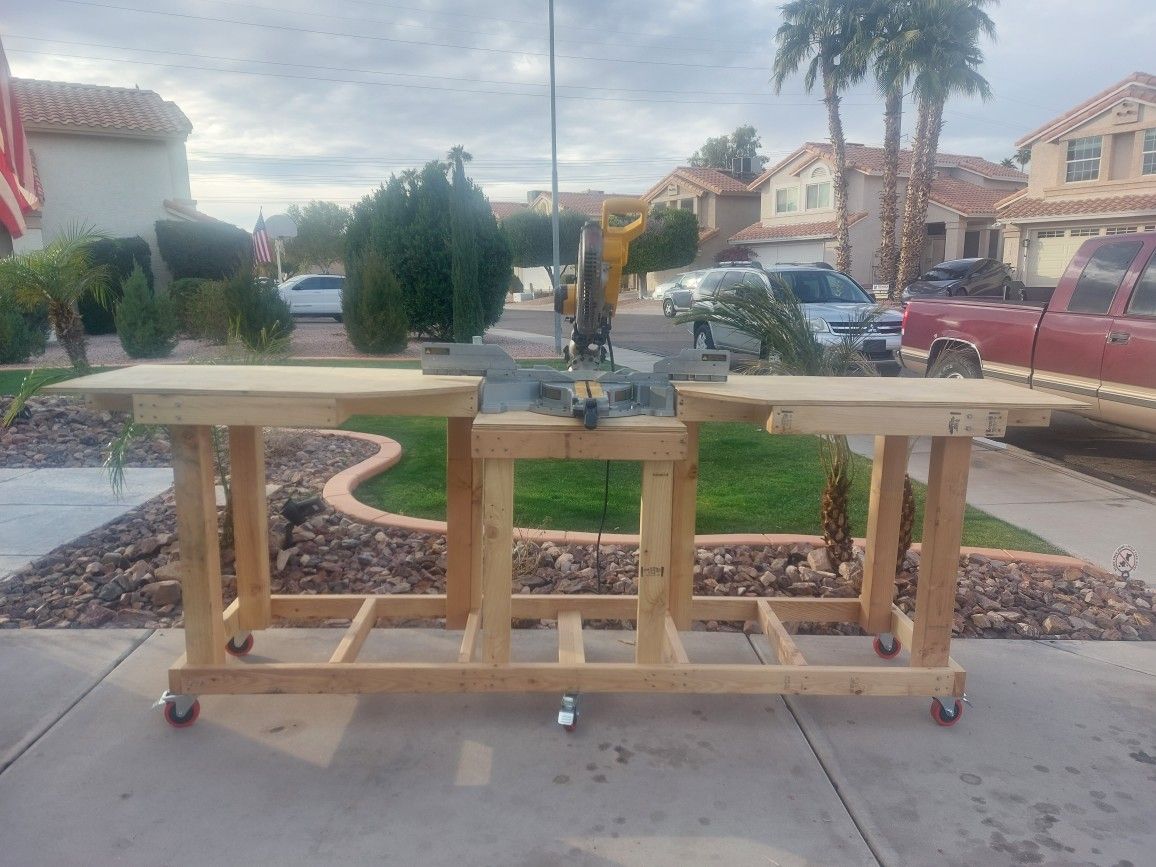 DeWalt Miter Salt And Table.