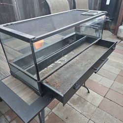 Reptile Enclosure 
