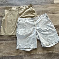 Set of 2 Men’s Size 42 Nike Golf Shorts, very good condition