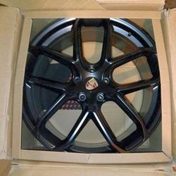 Porsche wheel 22x9.5