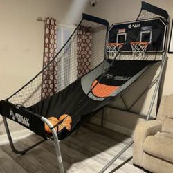 Rally and Roar Basketball Arcade Game