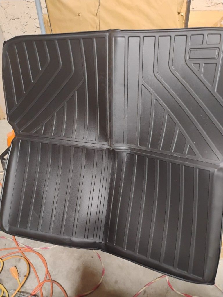 2024-2025 Mitsubishi Outlander Floor Mats