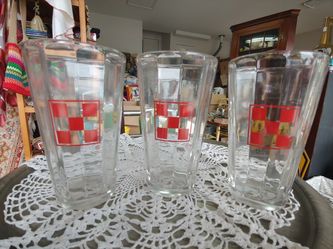 PURINA DRINKING GLASSSES