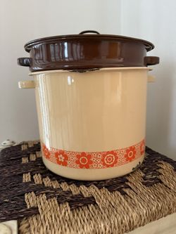 Mid Century Enamel Steamer 