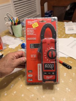 Milwaukee 600A Clamp Meter for HVAC/R