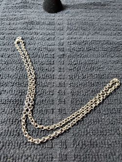 Silver necklas ...NEW