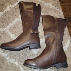 SIZE 9½ WOMAN'S BRAND NEW BOOTS FULL SIDE ZIP 