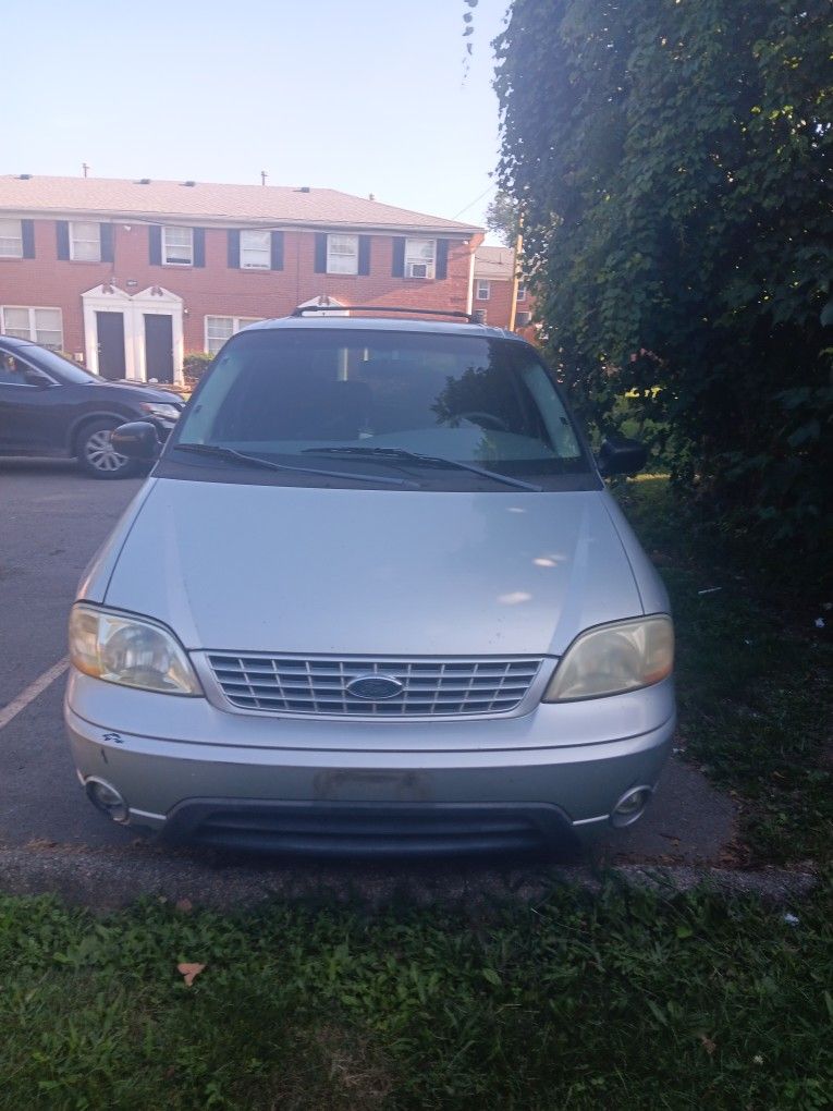 2003 Ford Windstar