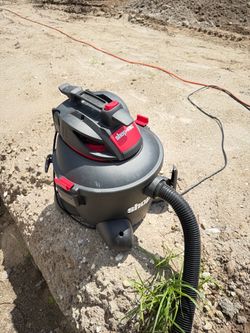 Shop-Vac Wet/Dry Vacuum with Hose