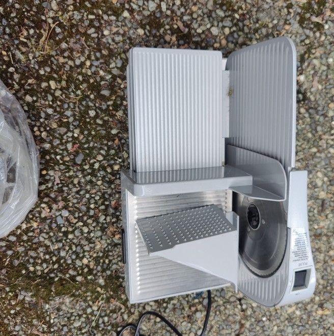 Chef’s Choice Model 610 Electric Food Slicer