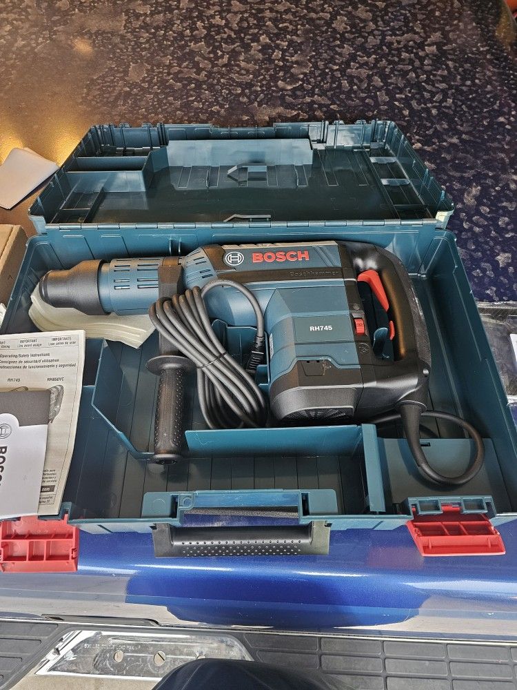 BOSCH ROTARTY HAMMER DRILL