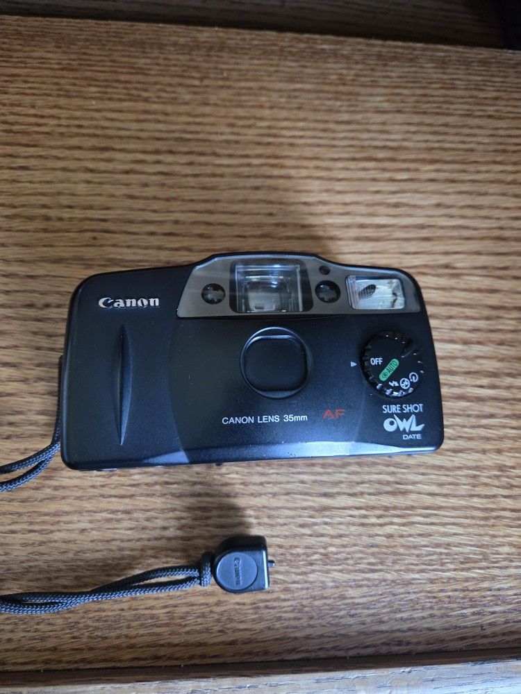 Canon Sure Shot Owl Date AF 35mm Point & Shoot Film Camera