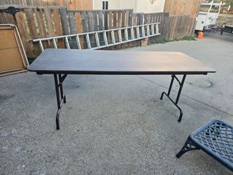 6 ft heavy duty folding table