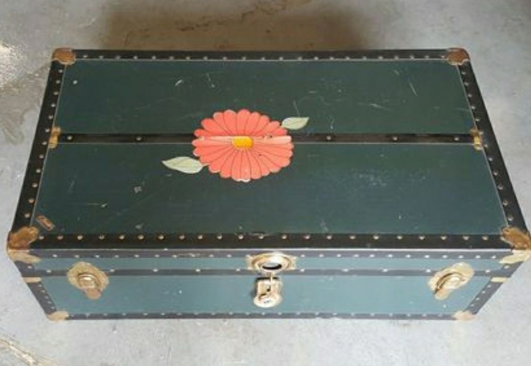 Vintage Macy's Herald Trunk Foot Locker w/ Key