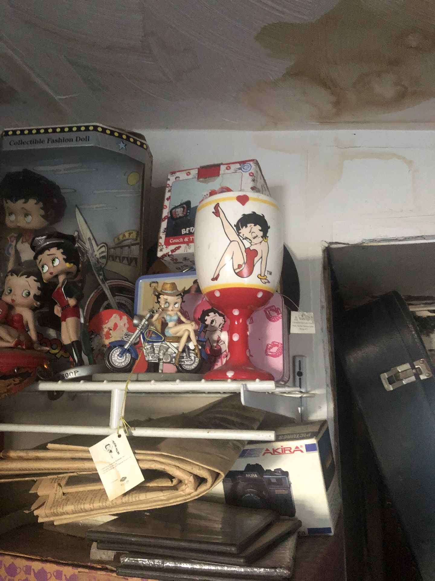 Large Collection Of Vintage Betty Boop